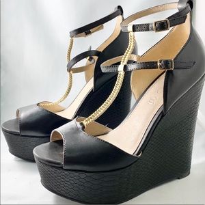 Leather Wedge Sandles Aldo